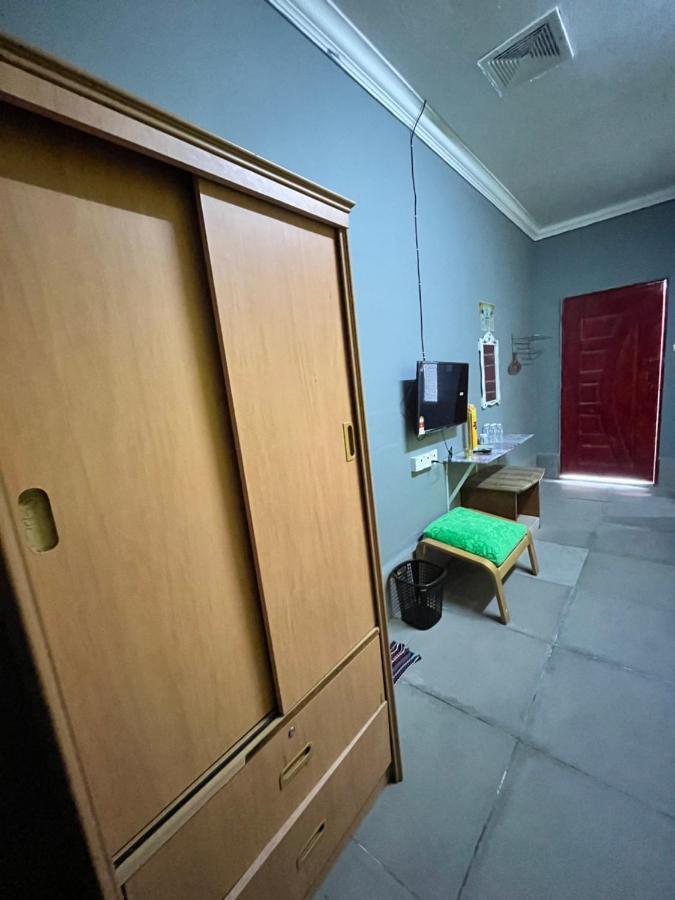 Homestay/Bilik Teluk Gading クアラ・ロンピン エクステリア 写真