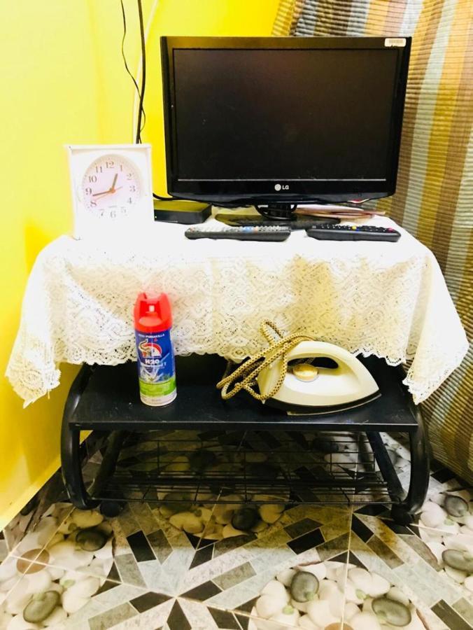 Homestay/Bilik Teluk Gading クアラ・ロンピン エクステリア 写真